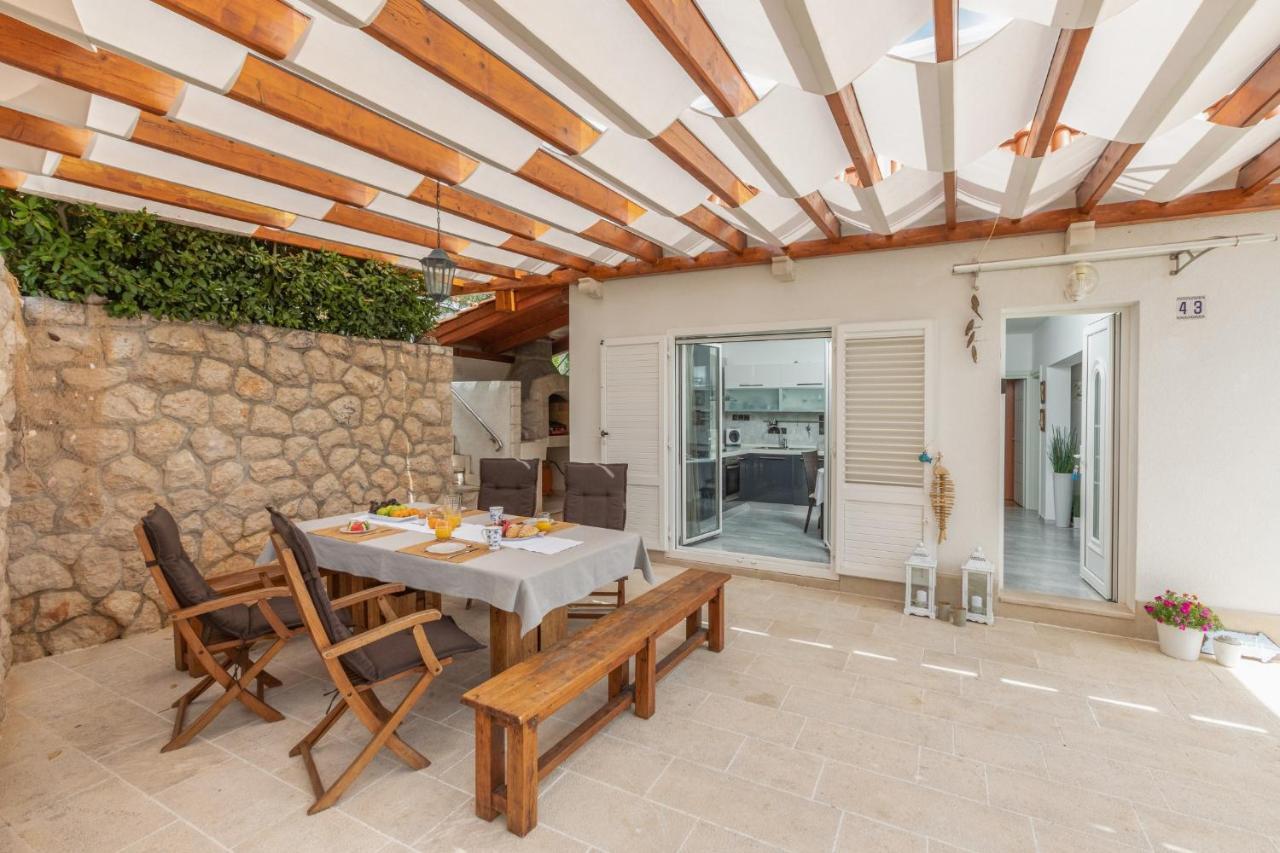 Villa Old Olive, 3Lovelyvillas Подгора Экстерьер фото