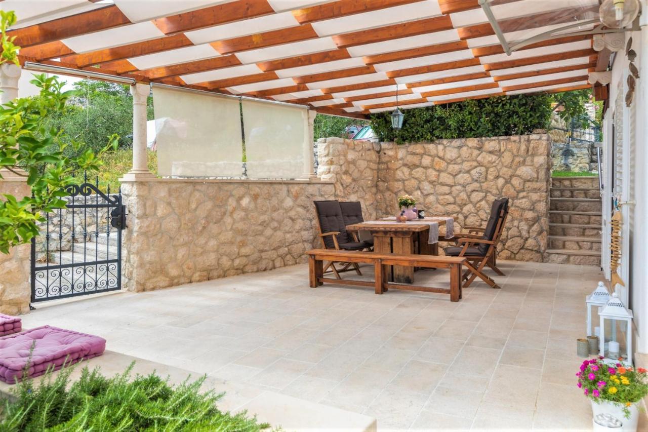 Villa Old Olive, 3Lovelyvillas Подгора Экстерьер фото