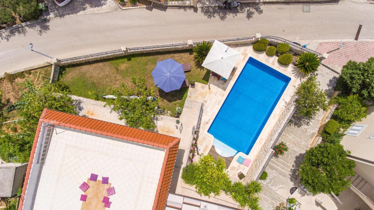 Villa Old Olive, 3Lovelyvillas Подгора Экстерьер фото